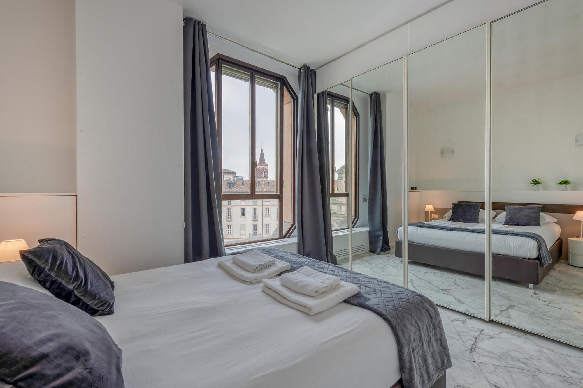 Milan Royal Suites - Duomo Santo Stefano Buitenkant foto