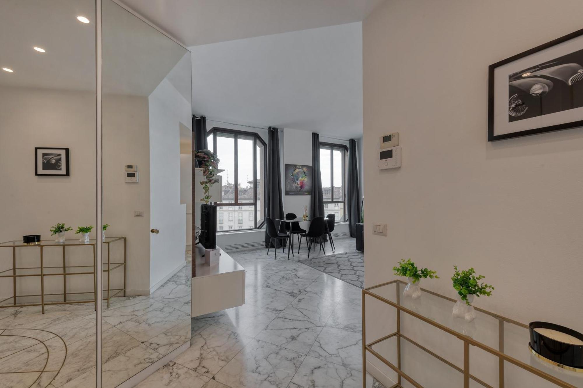Milan Royal Suites - Duomo Santo Stefano Buitenkant foto