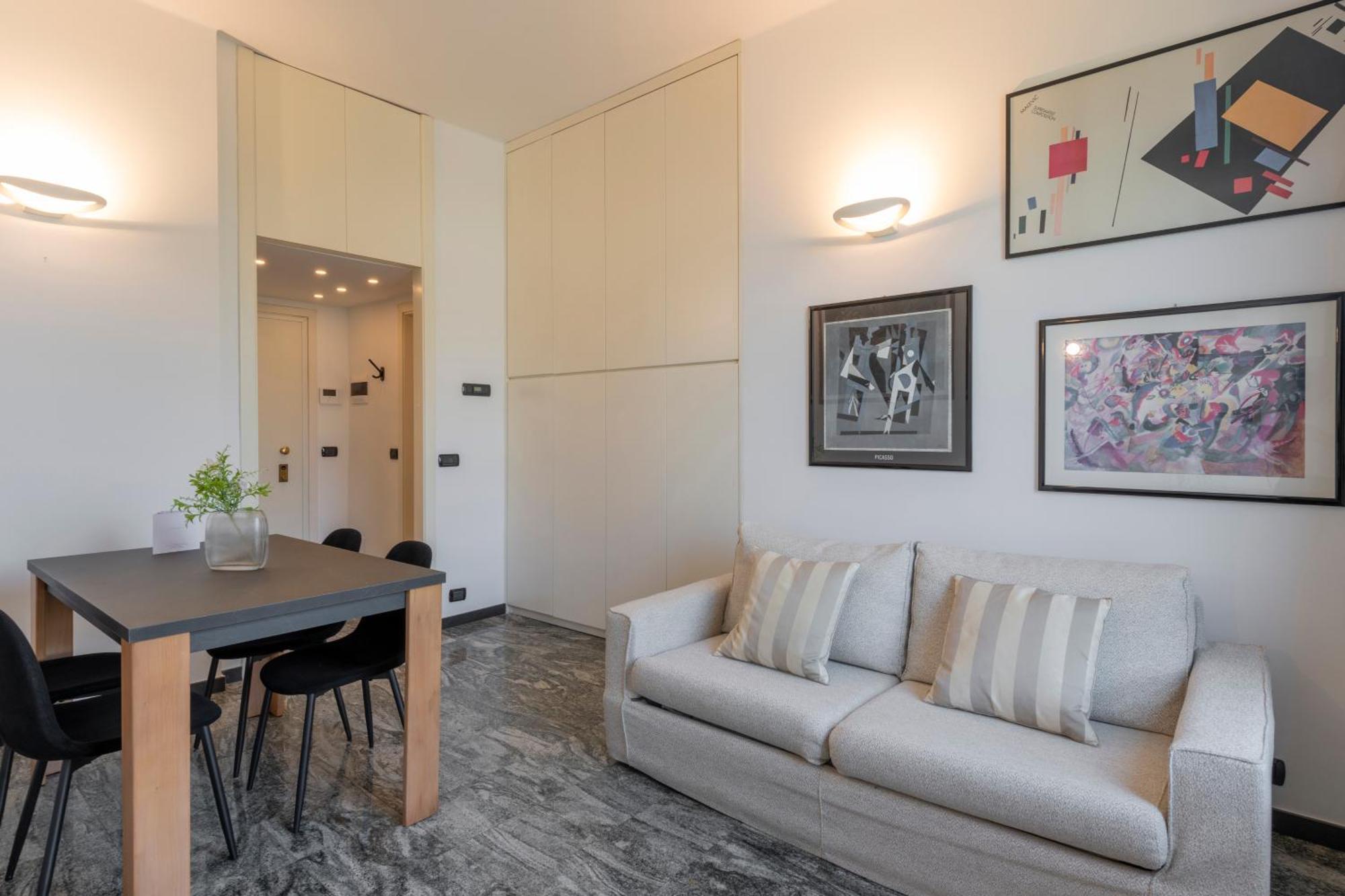 Milan Royal Suites - Duomo Santo Stefano Buitenkant foto